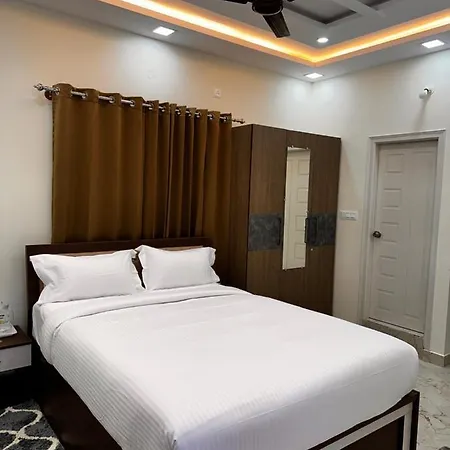 Deeya Guest House - A Luxury Home Stay Mysore Exterior photo