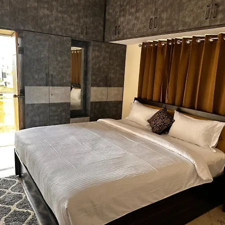 Deeya Guest House - A Luxury Home Stay Mysore Exterior photo