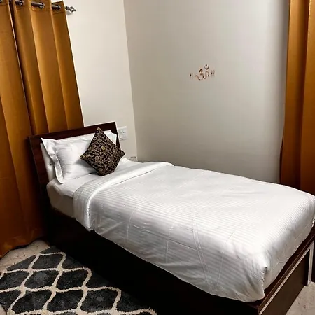 Deeya Guest House - A Luxury Home Stay Mysore Exterior photo