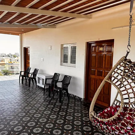Deeya Guest House - A Luxury Home Stay Mysore Exterior photo