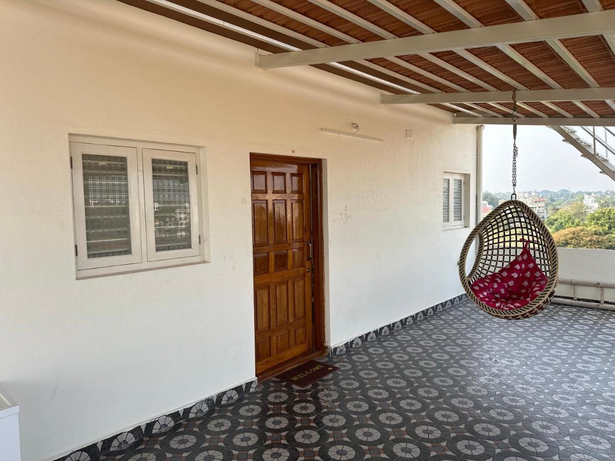 Deeya - A Luxury Apartment