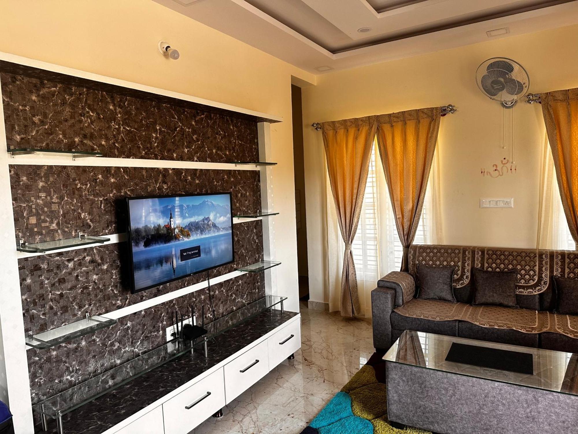 Deeya - A Luxury *